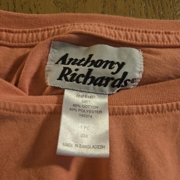 Totally Pawsome Pink Dog Graphic T-Shirt - Picture 3 of 3